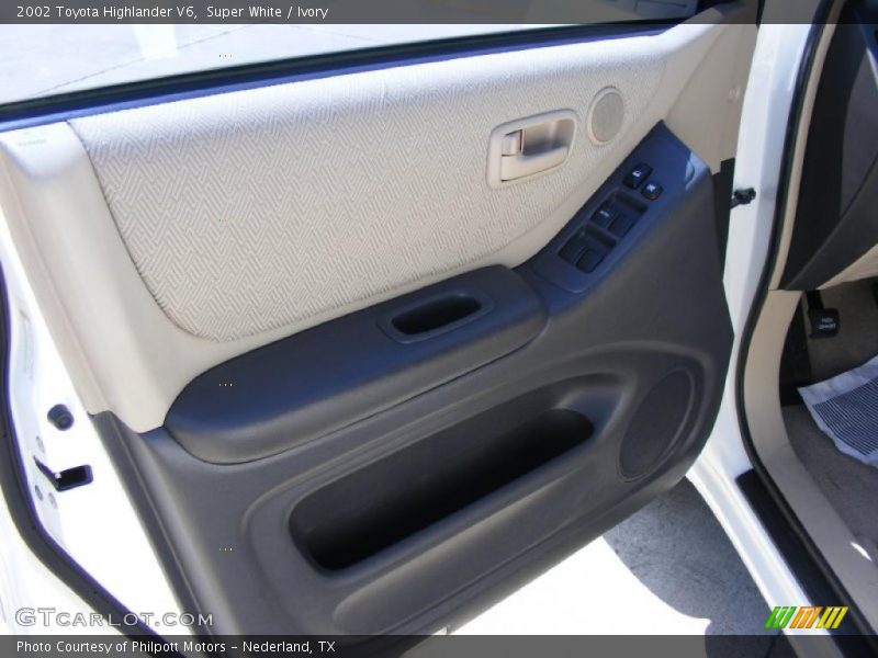 Super White / Ivory 2002 Toyota Highlander V6