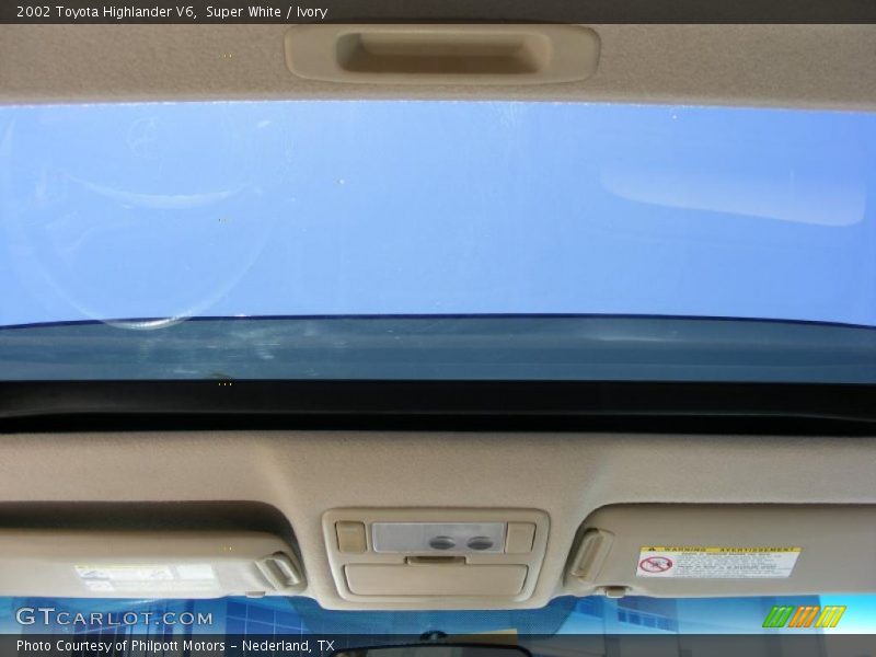 Super White / Ivory 2002 Toyota Highlander V6