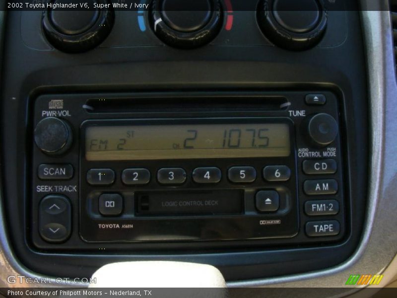 Super White / Ivory 2002 Toyota Highlander V6