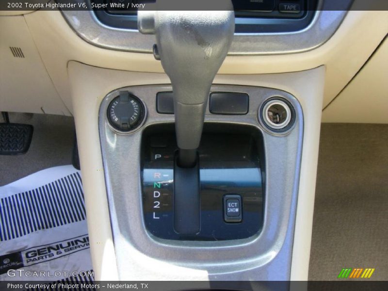 Super White / Ivory 2002 Toyota Highlander V6