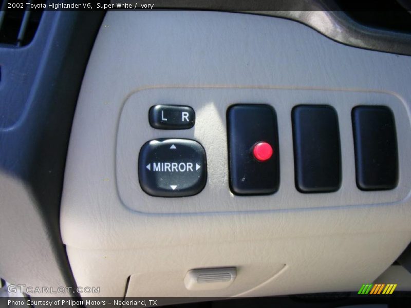 Super White / Ivory 2002 Toyota Highlander V6
