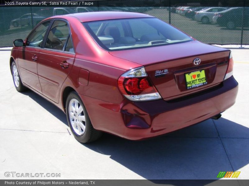 Salsa Red Pearl / Taupe 2005 Toyota Camry SE