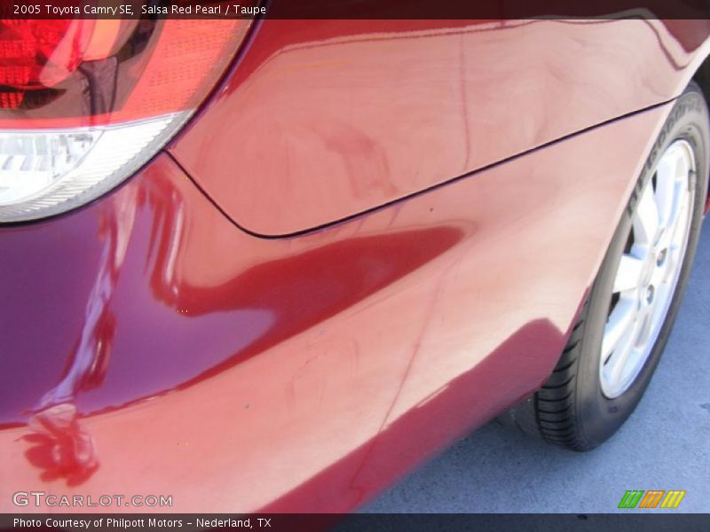 Salsa Red Pearl / Taupe 2005 Toyota Camry SE