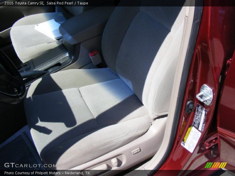 Salsa Red Pearl / Taupe 2005 Toyota Camry SE