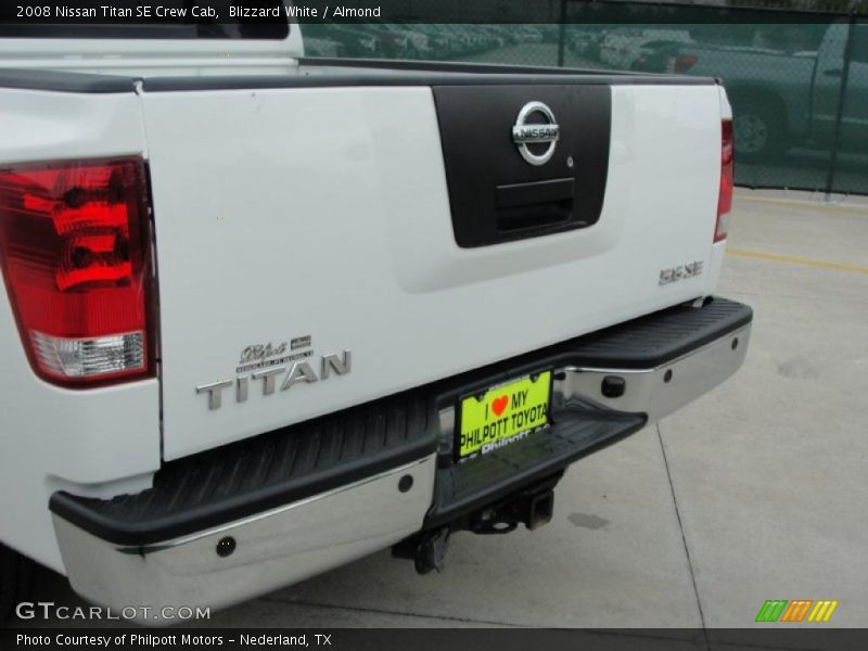 Blizzard White / Almond 2008 Nissan Titan SE Crew Cab