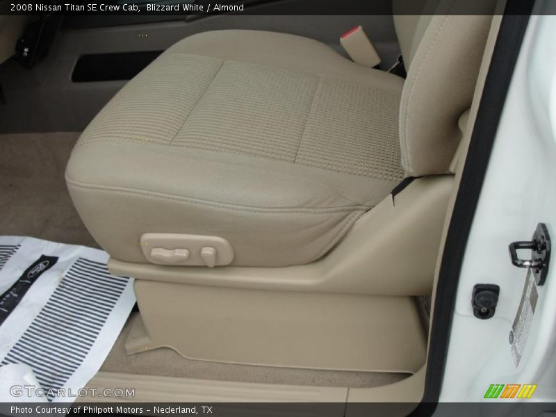 Blizzard White / Almond 2008 Nissan Titan SE Crew Cab