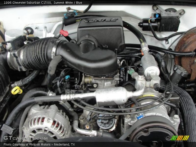 Summit White / Blue 1996 Chevrolet Suburban C1500