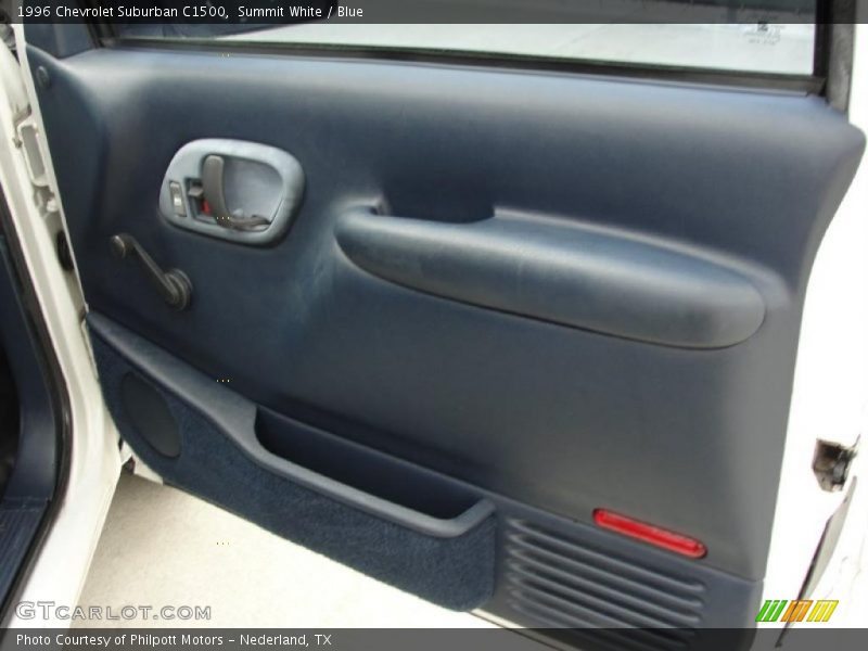 Summit White / Blue 1996 Chevrolet Suburban C1500