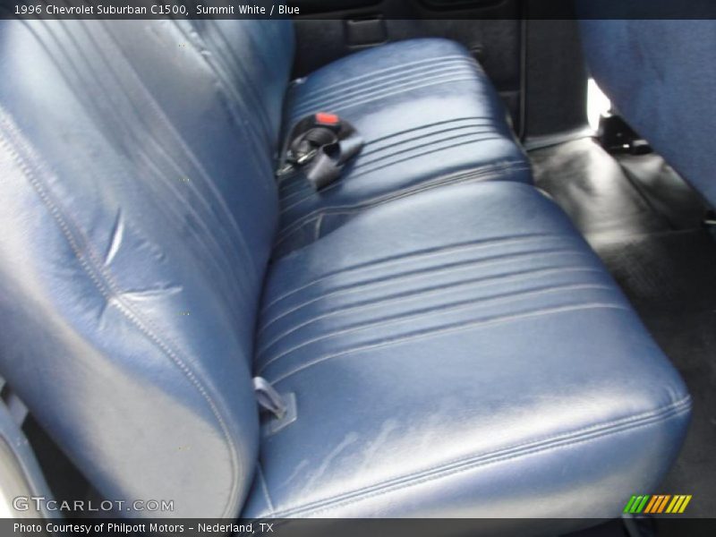 Summit White / Blue 1996 Chevrolet Suburban C1500