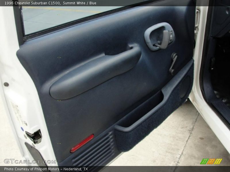 Summit White / Blue 1996 Chevrolet Suburban C1500