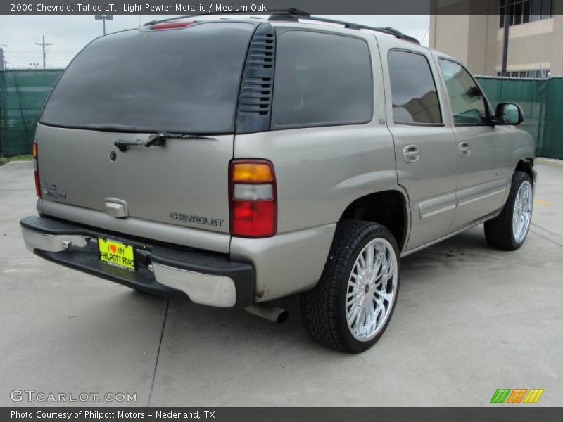 Light Pewter Metallic / Medium Oak 2000 Chevrolet Tahoe LT