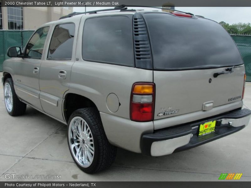 Light Pewter Metallic / Medium Oak 2000 Chevrolet Tahoe LT