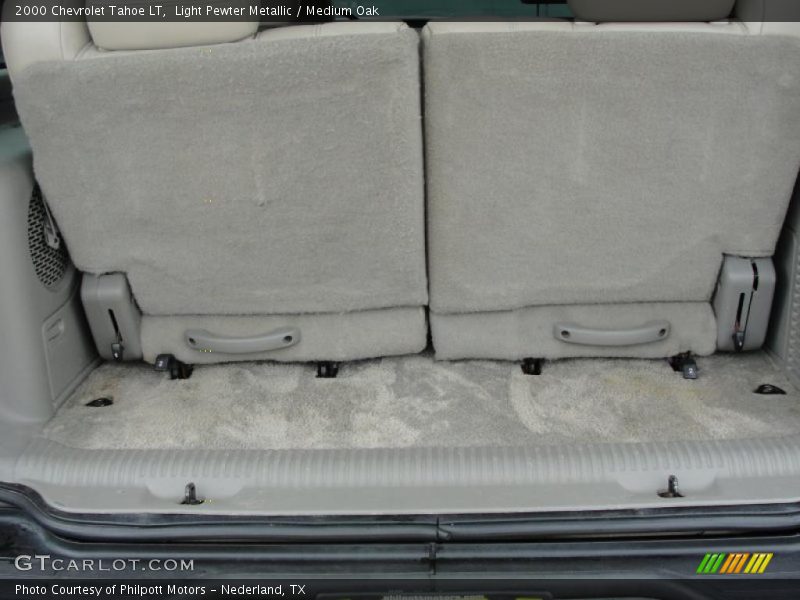 Light Pewter Metallic / Medium Oak 2000 Chevrolet Tahoe LT