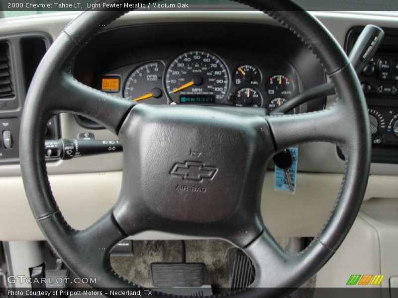 Light Pewter Metallic / Medium Oak 2000 Chevrolet Tahoe LT