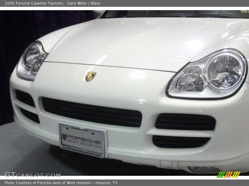 Sand White / Black 2006 Porsche Cayenne Tiptronic