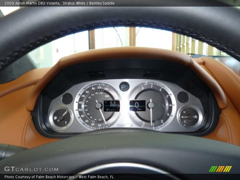 Stratus White / Bentley Saddle 2009 Aston Martin DB9 Volante