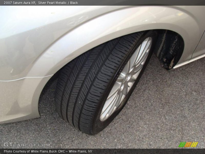 Silver Pearl Metallic / Black 2007 Saturn Aura XR