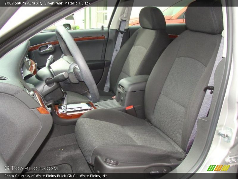 Silver Pearl Metallic / Black 2007 Saturn Aura XR