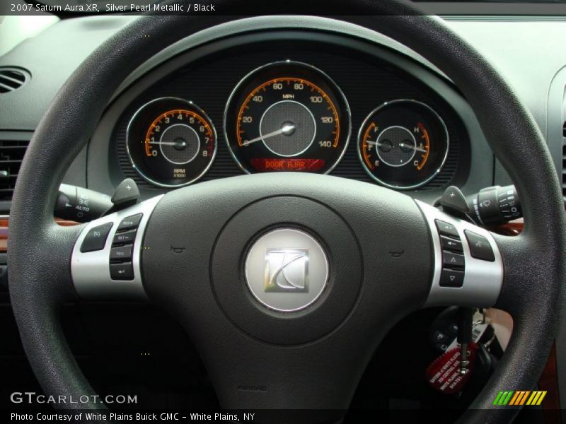 Silver Pearl Metallic / Black 2007 Saturn Aura XR