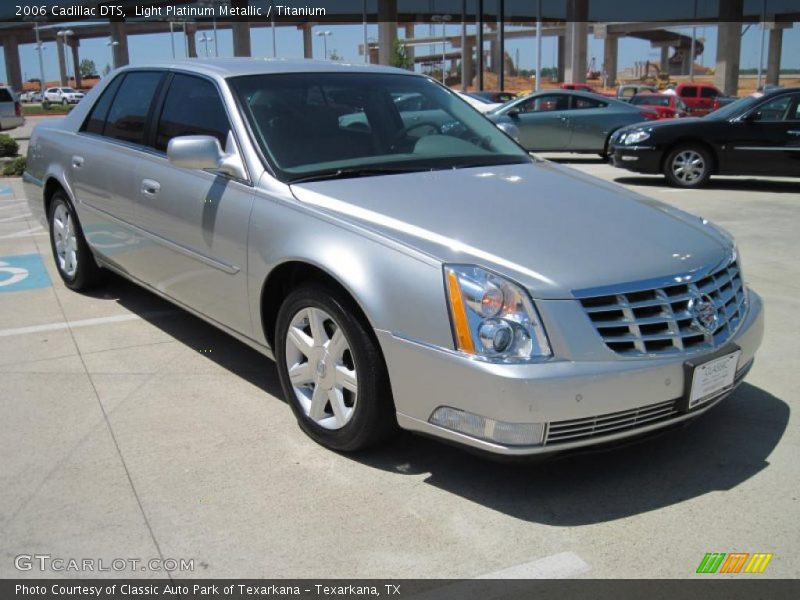 Light Platinum Metallic / Titanium 2006 Cadillac DTS