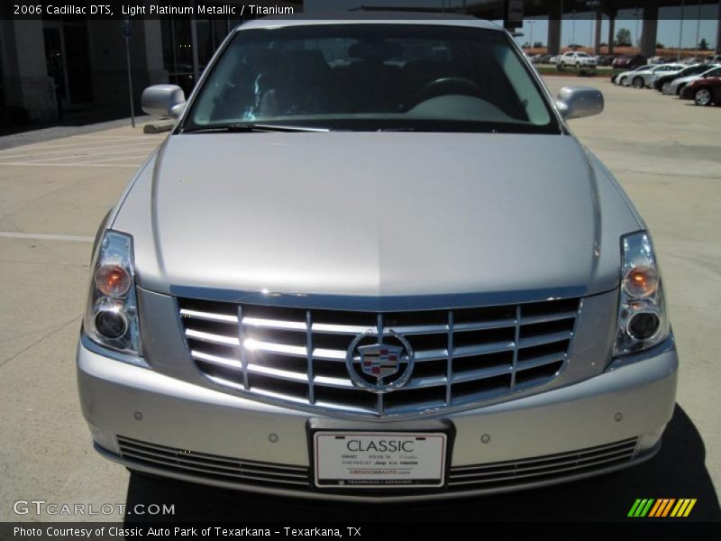 Light Platinum Metallic / Titanium 2006 Cadillac DTS