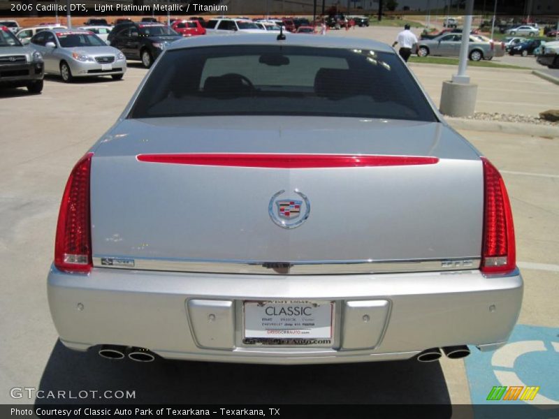Light Platinum Metallic / Titanium 2006 Cadillac DTS