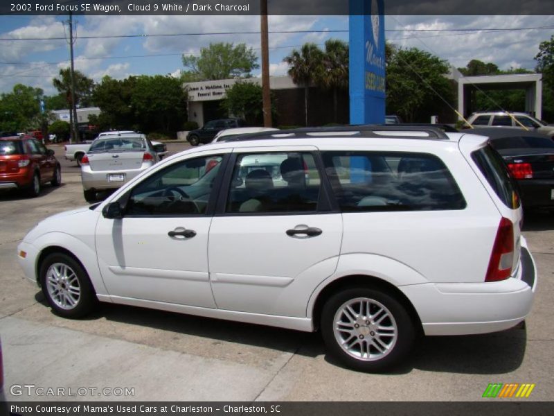 Cloud 9 White / Dark Charcoal 2002 Ford Focus SE Wagon