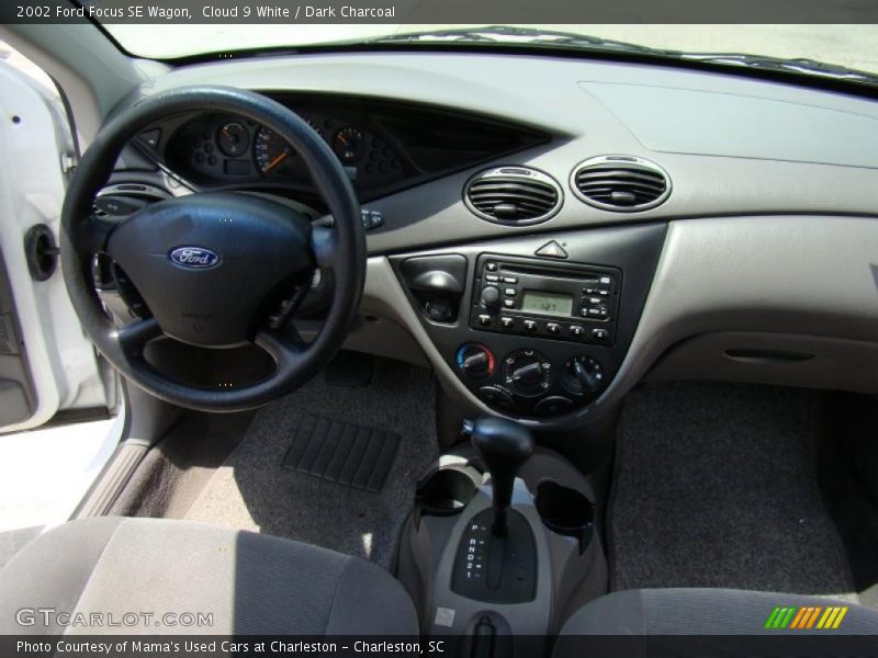 Cloud 9 White / Dark Charcoal 2002 Ford Focus SE Wagon