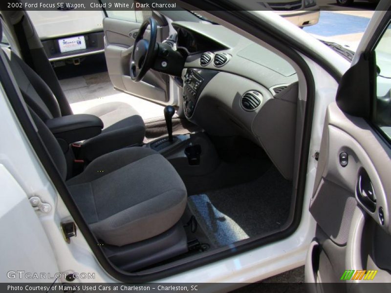 Cloud 9 White / Dark Charcoal 2002 Ford Focus SE Wagon