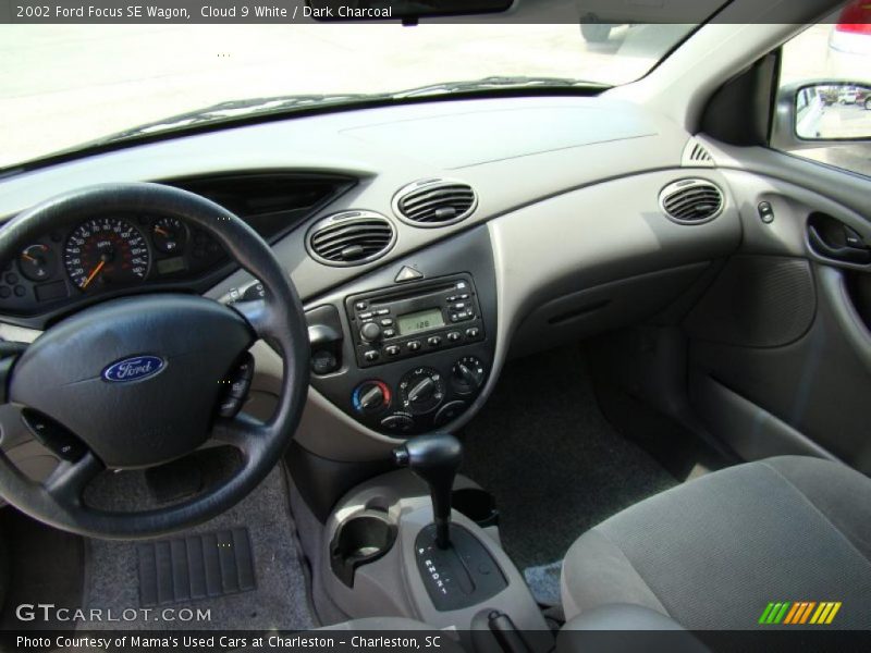 Cloud 9 White / Dark Charcoal 2002 Ford Focus SE Wagon