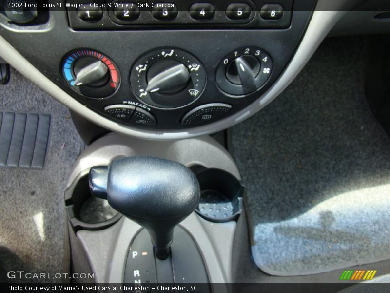 Cloud 9 White / Dark Charcoal 2002 Ford Focus SE Wagon