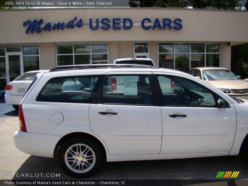 Cloud 9 White / Dark Charcoal 2002 Ford Focus SE Wagon