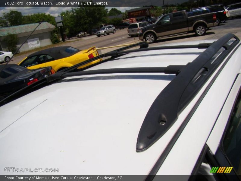 Cloud 9 White / Dark Charcoal 2002 Ford Focus SE Wagon