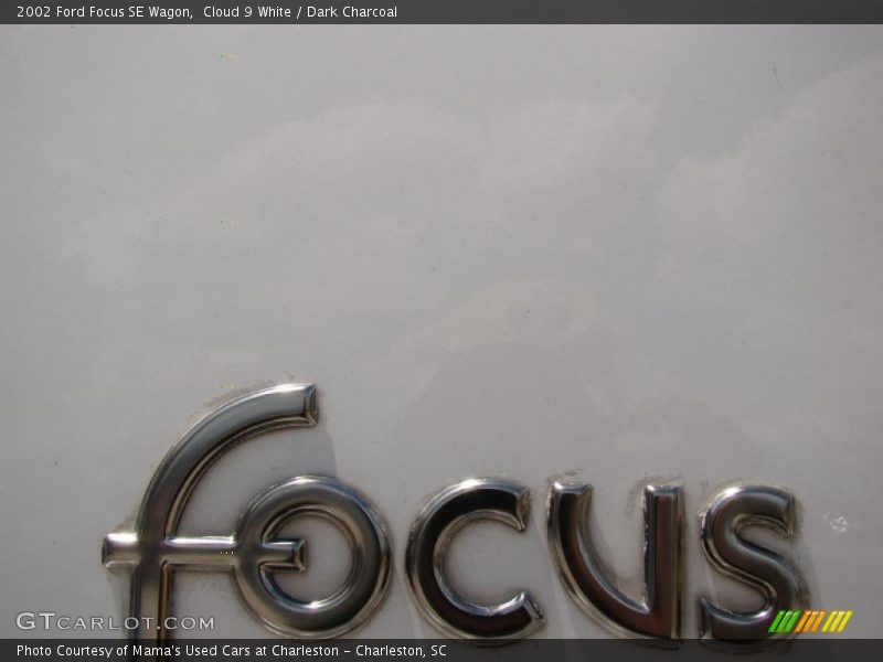 Cloud 9 White / Dark Charcoal 2002 Ford Focus SE Wagon