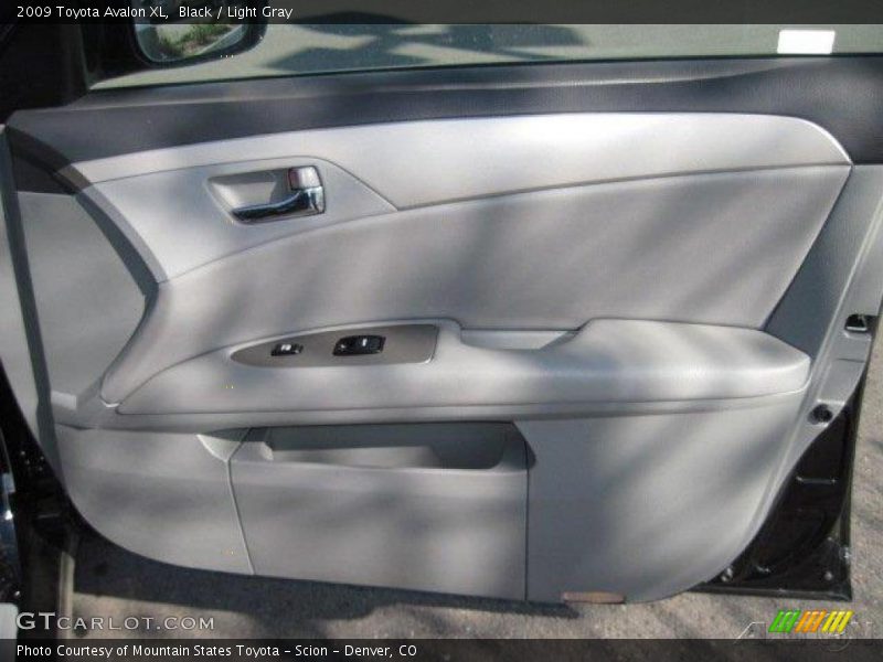 Black / Light Gray 2009 Toyota Avalon XL