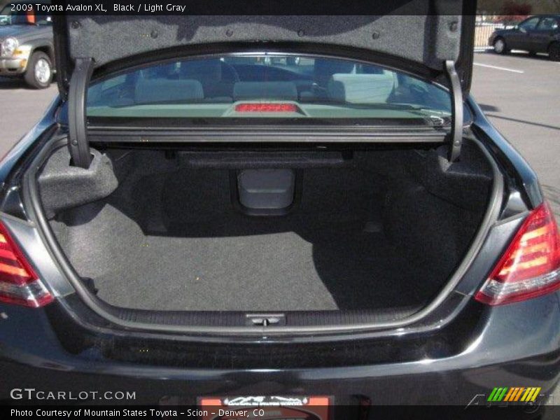 Black / Light Gray 2009 Toyota Avalon XL