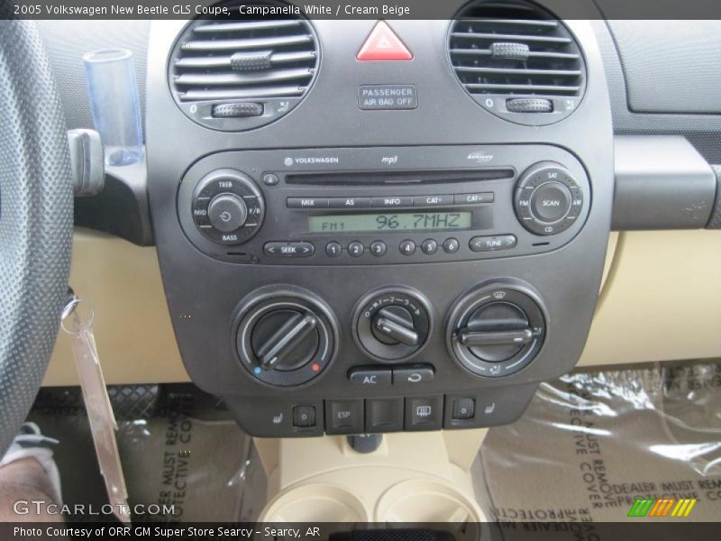 Campanella White / Cream Beige 2005 Volkswagen New Beetle GLS Coupe