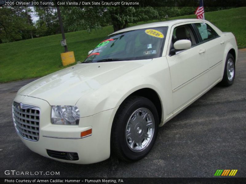 Cool Vanilla / Dark Slate Gray/Light Graystone 2006 Chrysler 300 Touring