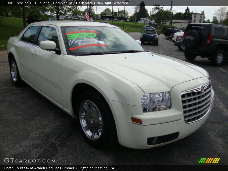 Cool Vanilla / Dark Slate Gray/Light Graystone 2006 Chrysler 300 Touring