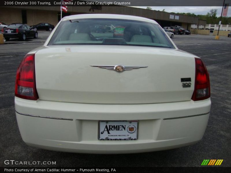 Cool Vanilla / Dark Slate Gray/Light Graystone 2006 Chrysler 300 Touring