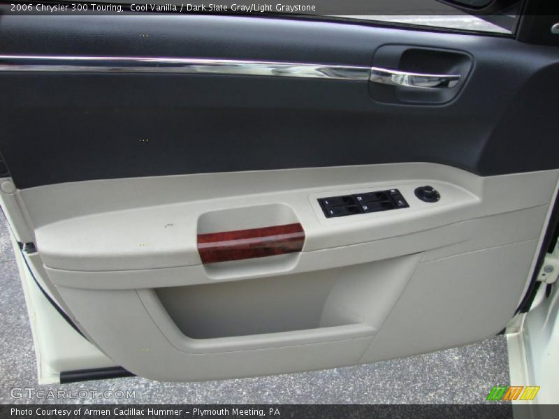 Cool Vanilla / Dark Slate Gray/Light Graystone 2006 Chrysler 300 Touring