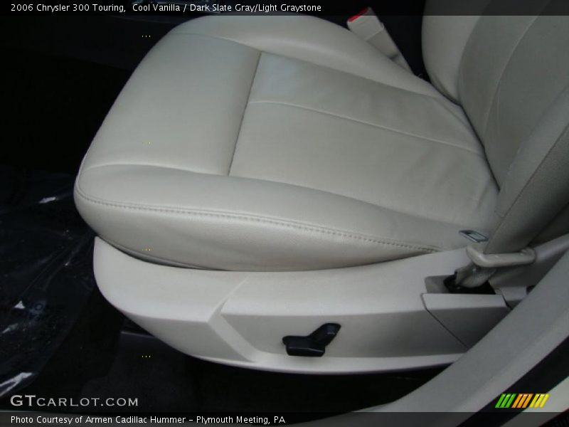 Cool Vanilla / Dark Slate Gray/Light Graystone 2006 Chrysler 300 Touring