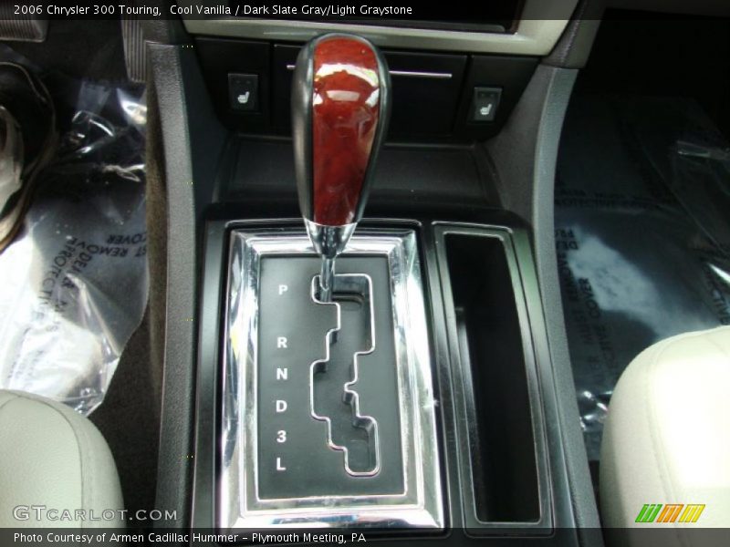Cool Vanilla / Dark Slate Gray/Light Graystone 2006 Chrysler 300 Touring