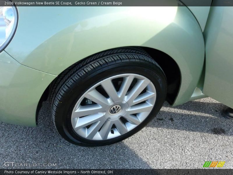 Gecko Green / Cream Beige 2008 Volkswagen New Beetle SE Coupe
