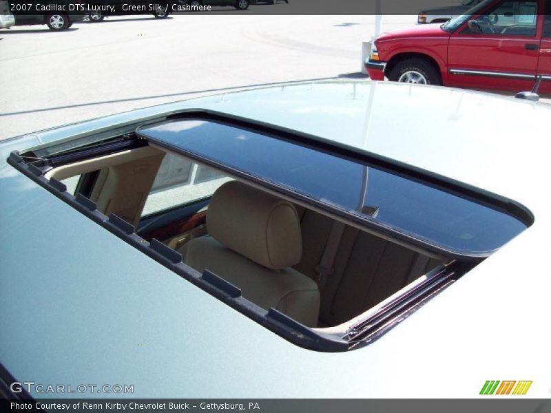 Green Silk / Cashmere 2007 Cadillac DTS Luxury