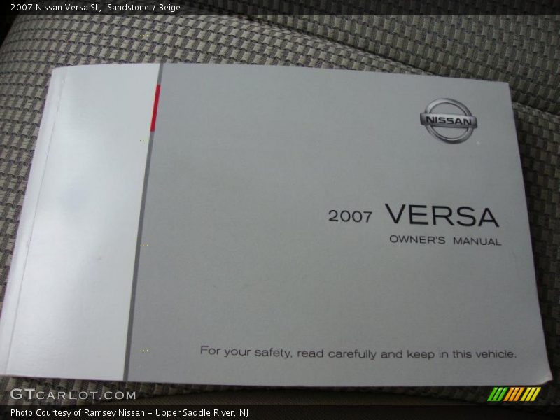Sandstone / Beige 2007 Nissan Versa SL