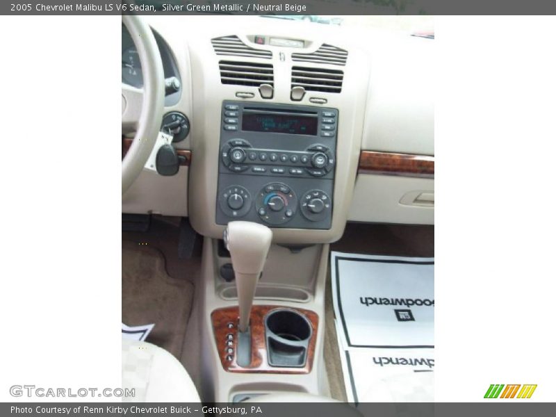 Silver Green Metallic / Neutral Beige 2005 Chevrolet Malibu LS V6 Sedan
