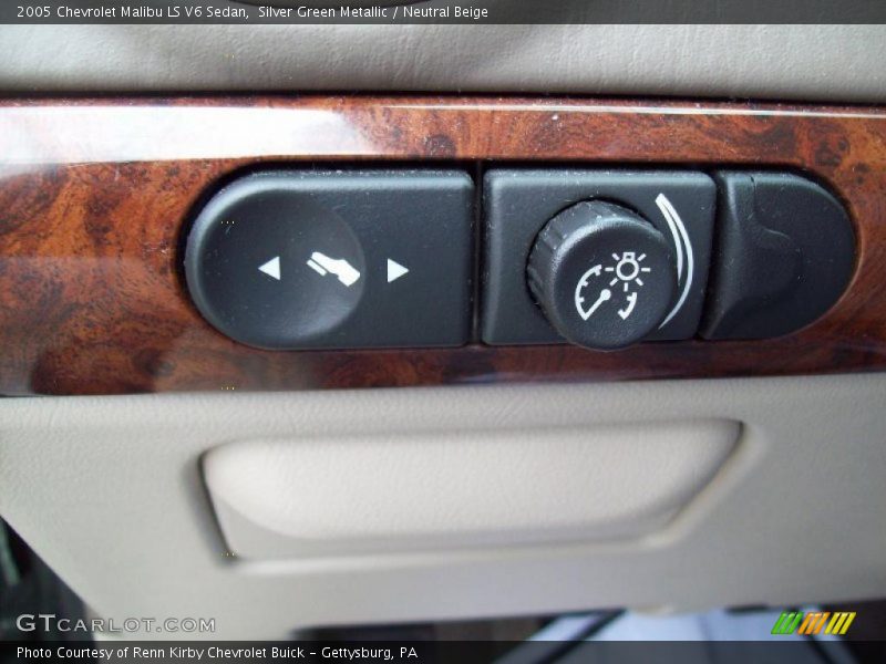 Silver Green Metallic / Neutral Beige 2005 Chevrolet Malibu LS V6 Sedan