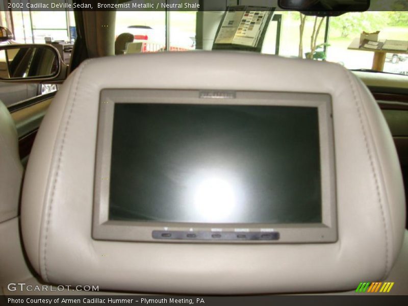 Bronzemist Metallic / Neutral Shale 2002 Cadillac DeVille Sedan