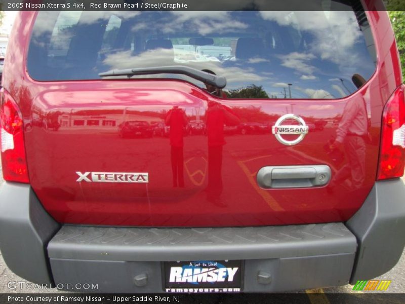 Red Brawn Pearl / Steel/Graphite 2005 Nissan Xterra S 4x4